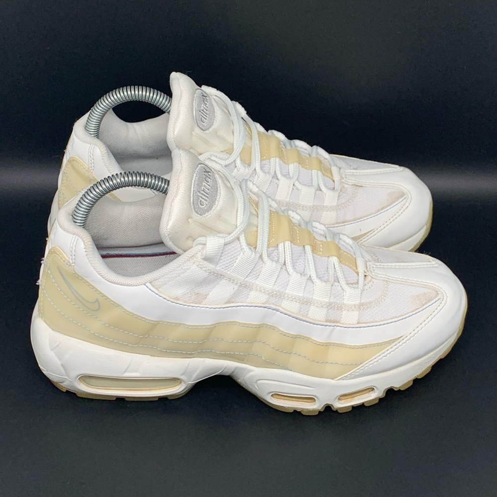 Nike Air Max 95 SE Summit White Running Shoes Women’s Sz 8.5